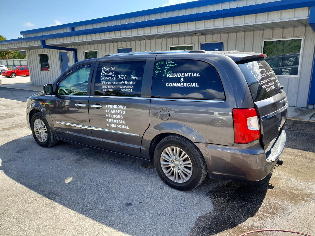2015 CHRYSLER TOWN & COUNTRY LIMITED PLATINUM photo 4