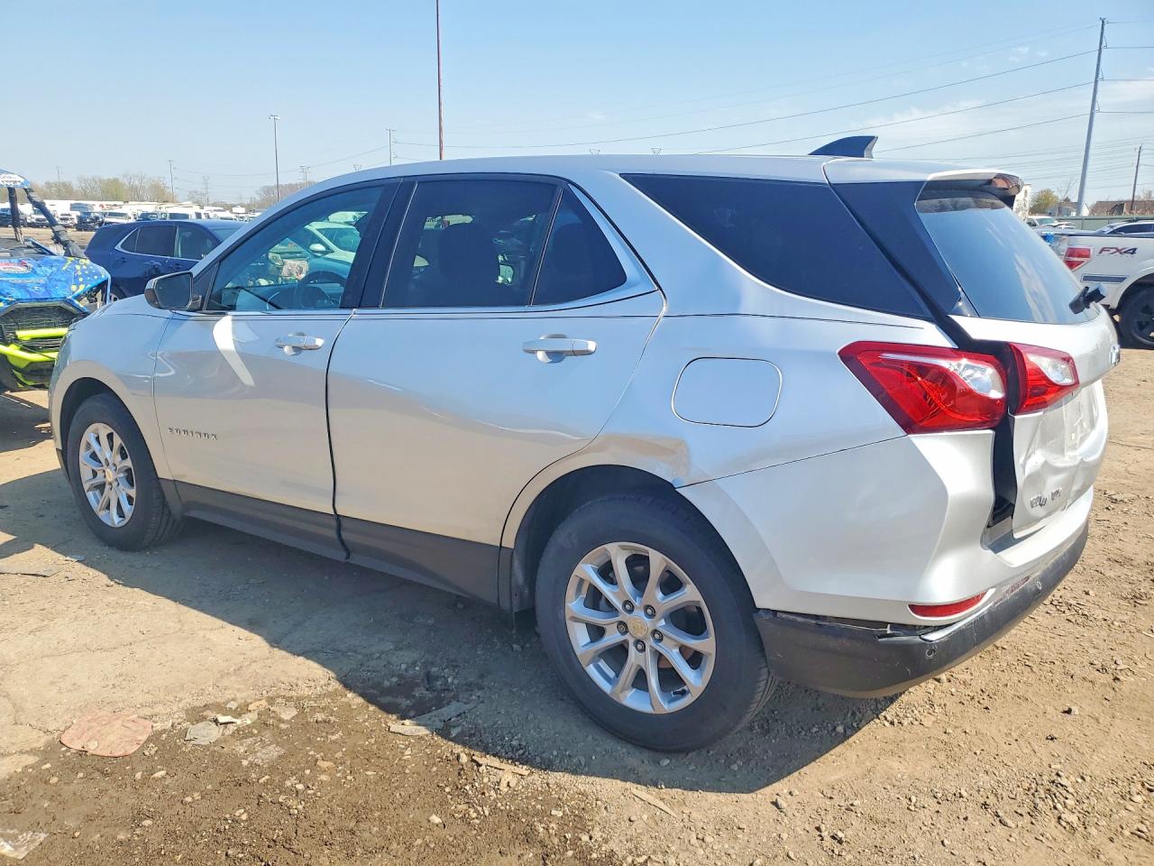 2020 CHEVROLET EQUINOX LT photo 4