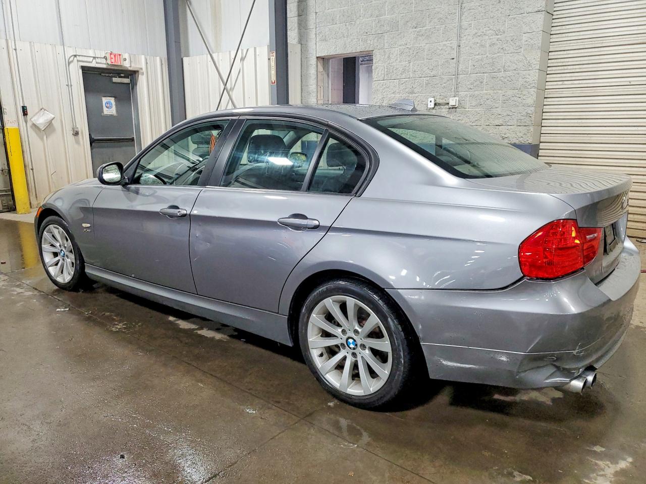 2011 BMW 328 XI SULEV photo 3