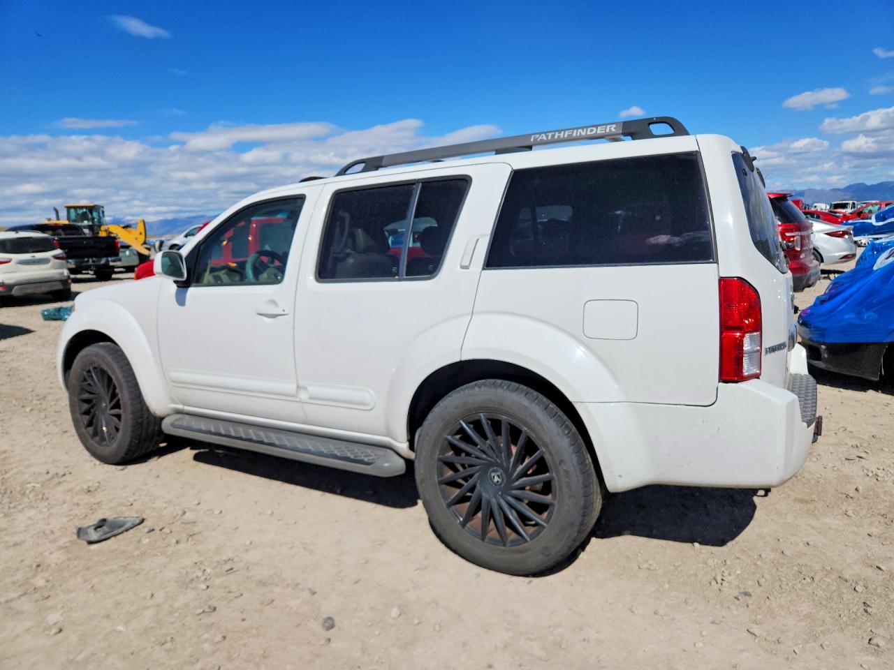 2007 NISSAN PATHFINDER S photo 4
