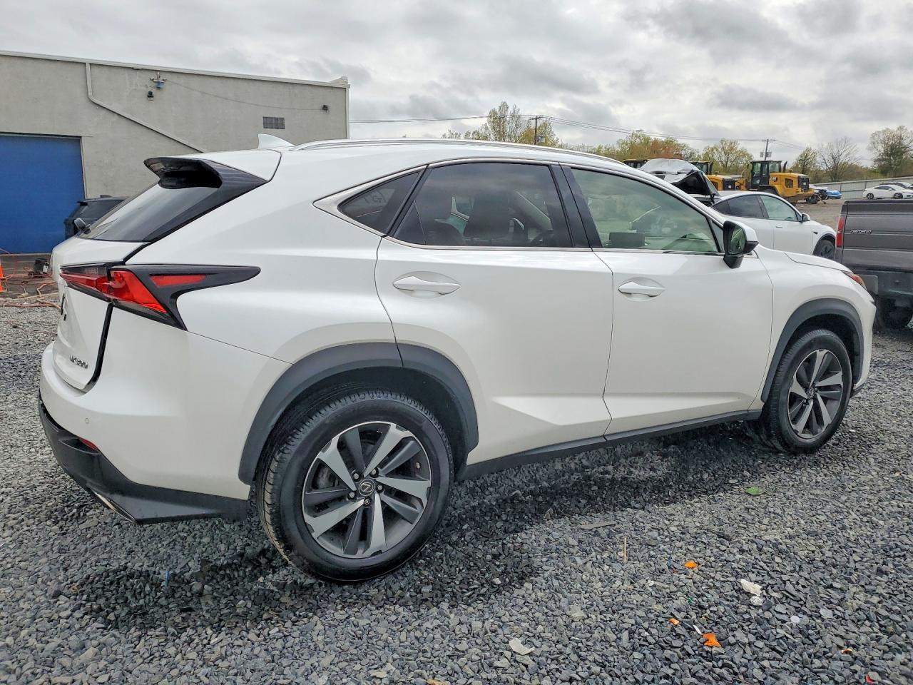 2020 LEXUS NX 300 photo 5