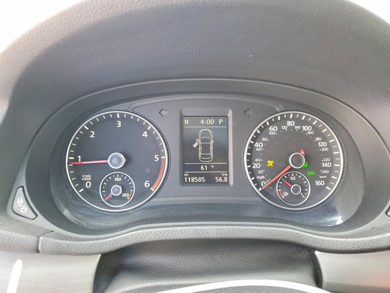 2015 VOLKSWAGEN PASSAT SE photo 25