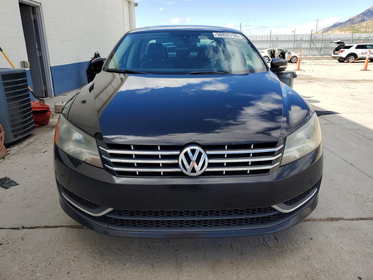 2015 VOLKSWAGEN PASSAT SE photo 13