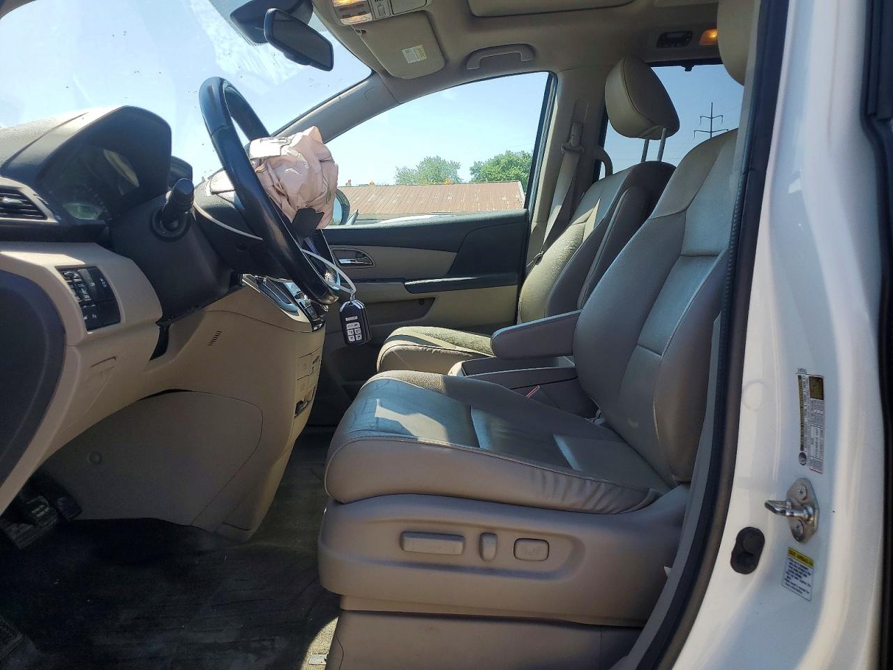 2014 HONDA ODYSSEY TOURING photo 13