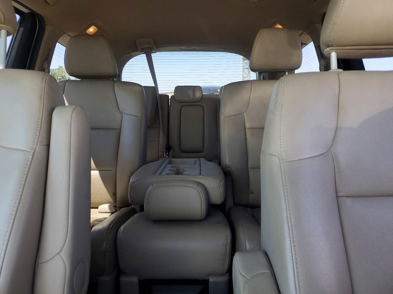 2014 HONDA ODYSSEY TOURING photo 19