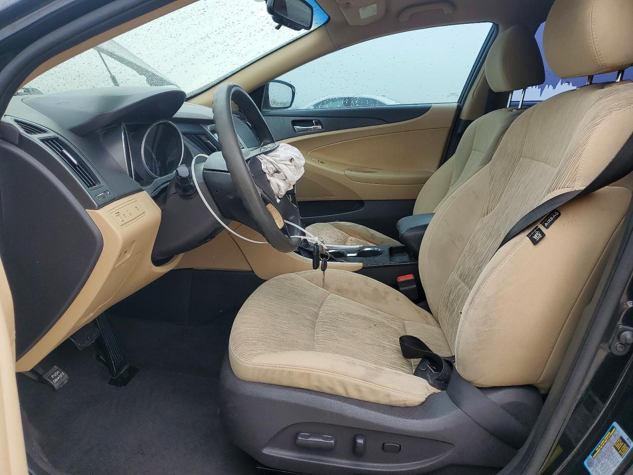 2012 HYUNDAI SONATA GLS photo 19