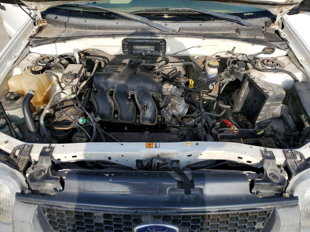2003 FORD ESCAPE XLS photo 11