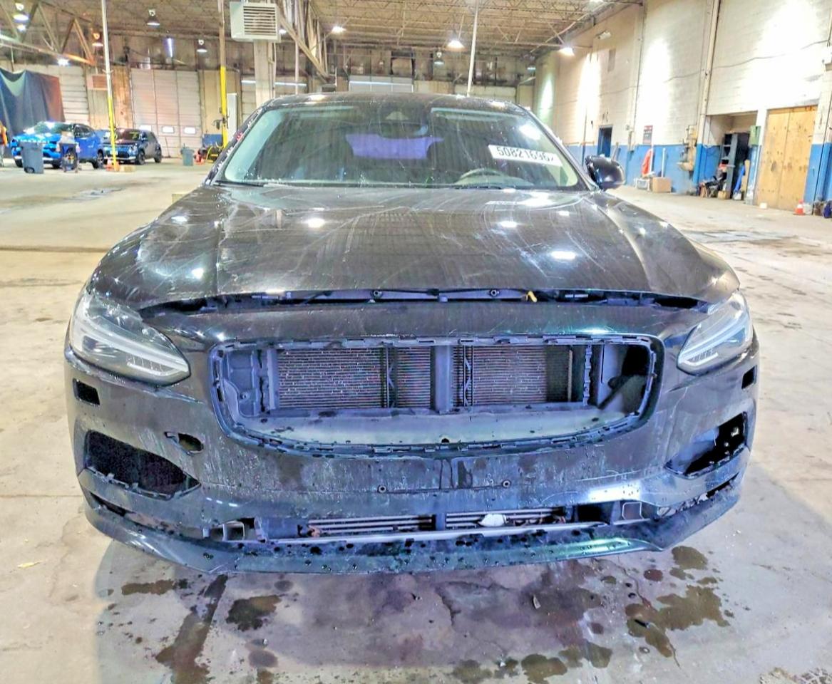 2018 VOLVO S90 T5 MOMENTUM photo 5