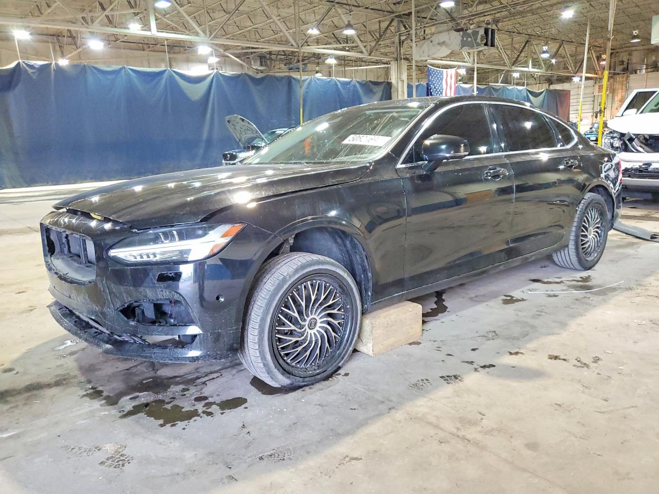 2018 VOLVO S90