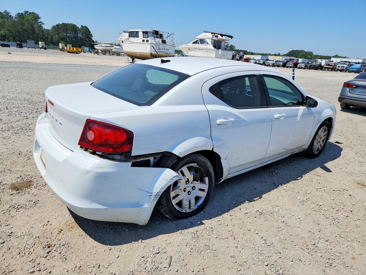 2013 DODGE AVENGER SE photo 3