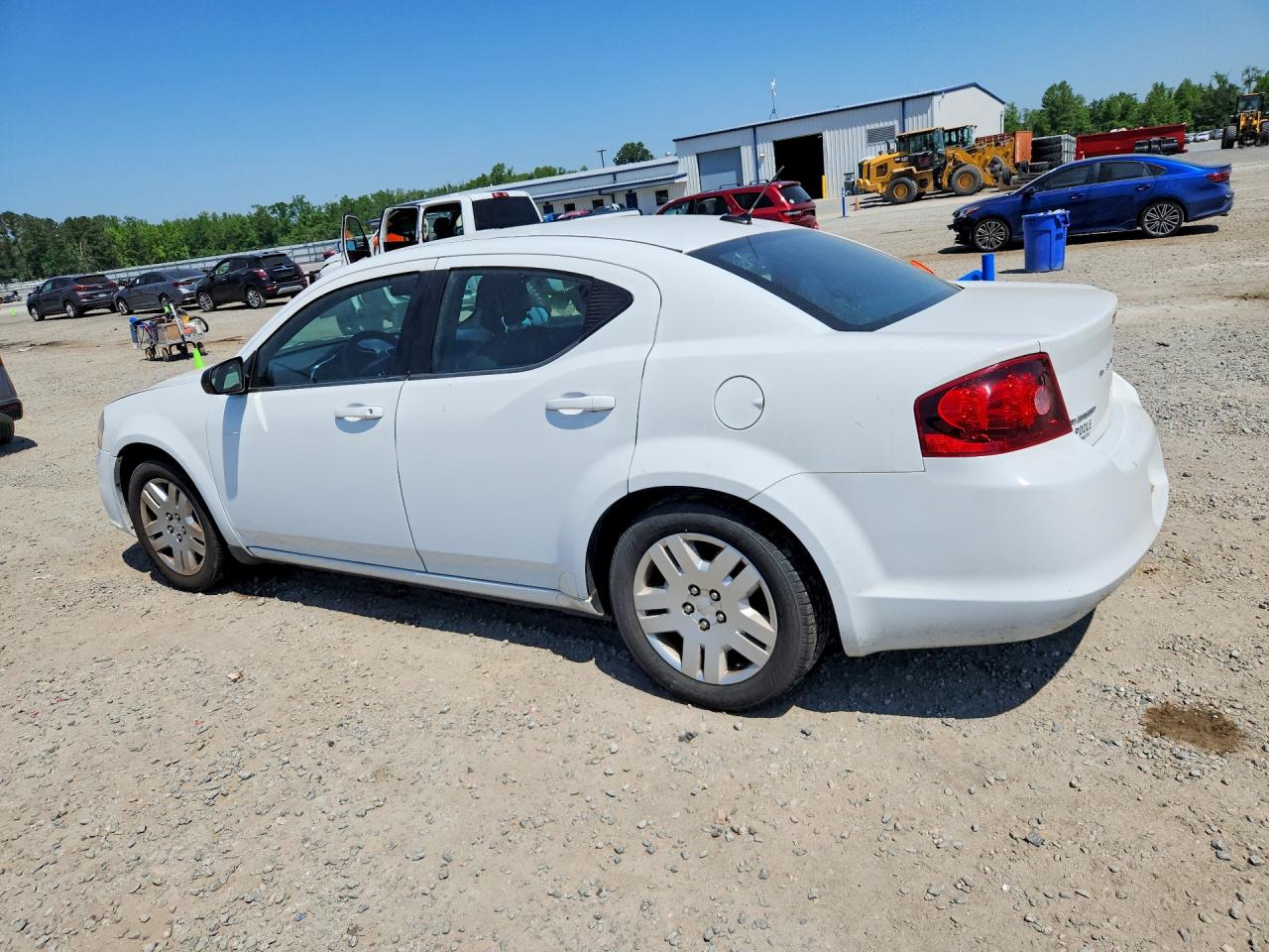 2013 DODGE AVENGER SE photo 2