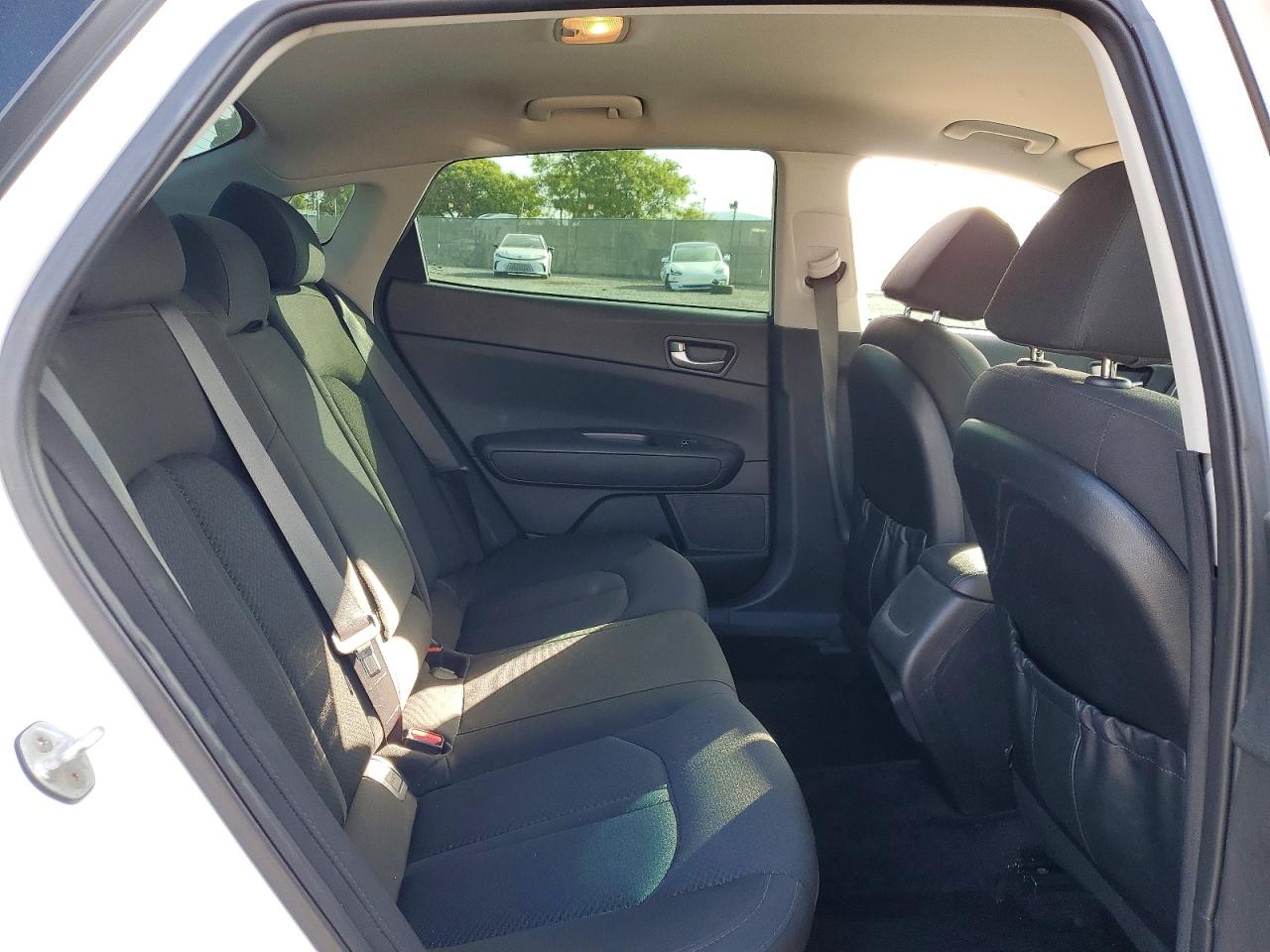 2018 KIA OPTIMA LX photo 19