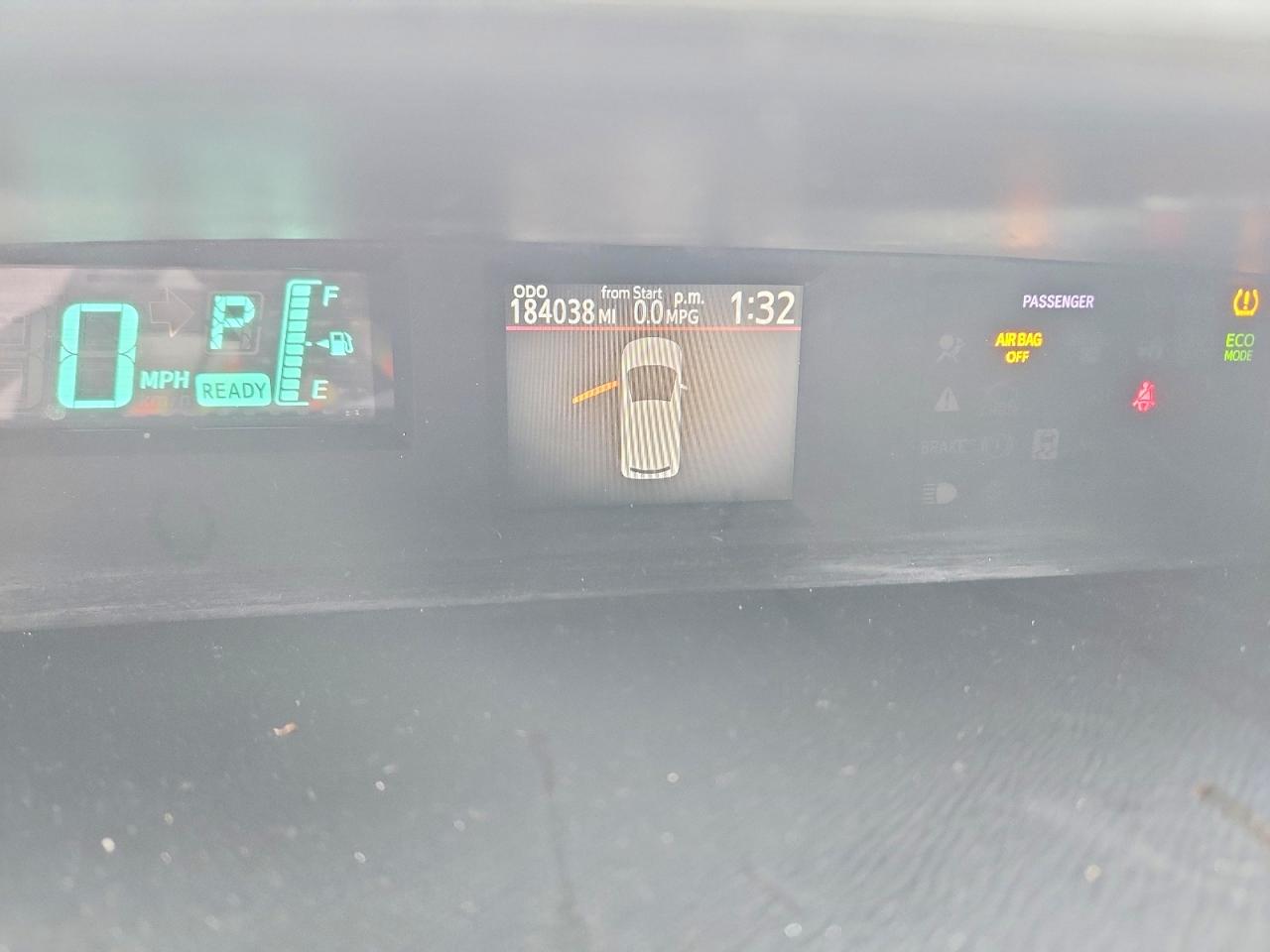 2012 TOYOTA PRIUS C TWO photo 17