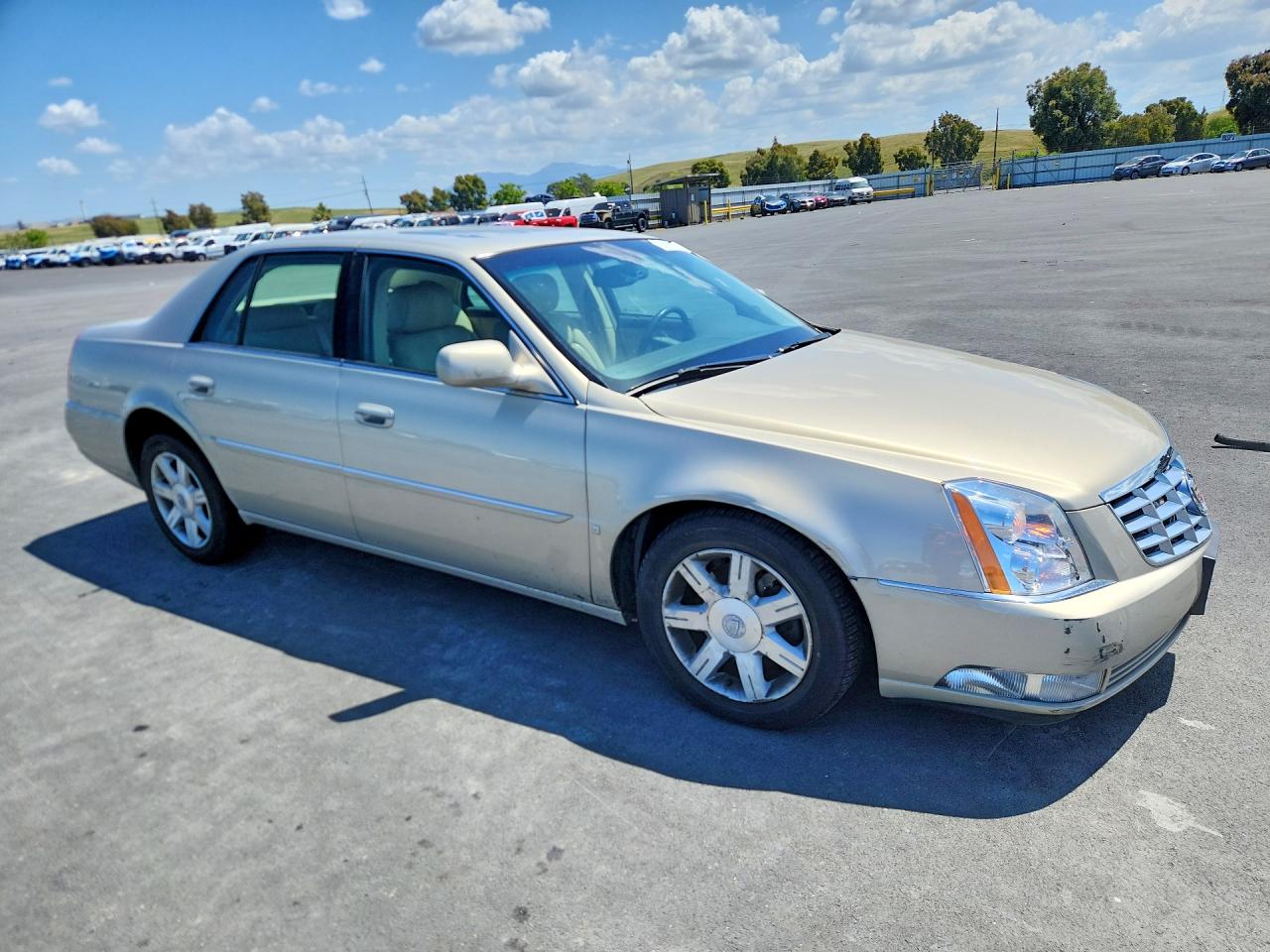 2007 CADILLAC DTS photo 10