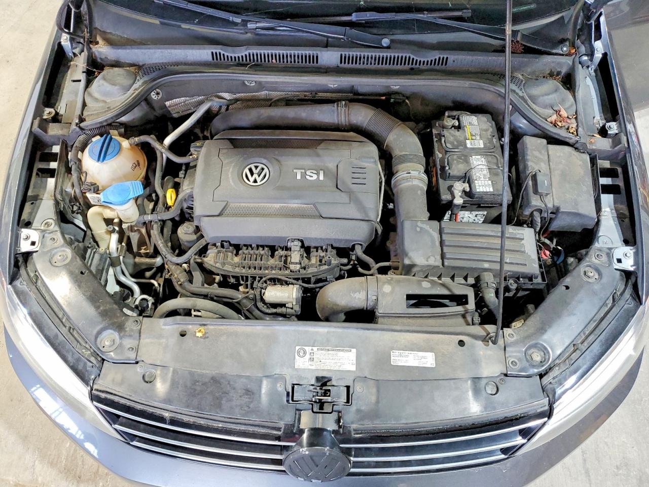 2016 VOLKSWAGEN JETTA SPORT photo 21