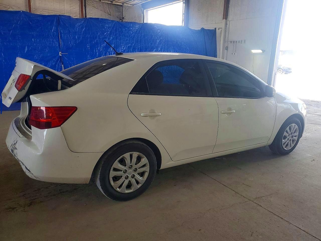 2010 KIA FORTE EX photo 7