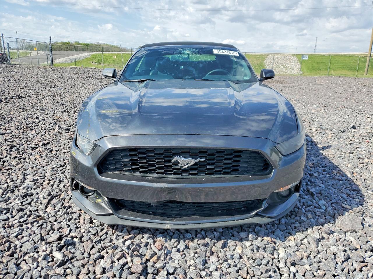 2017 FORD MUSTANG photo 9
