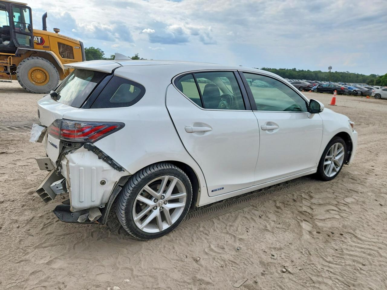 2015 LEXUS CT 200 photo 3
