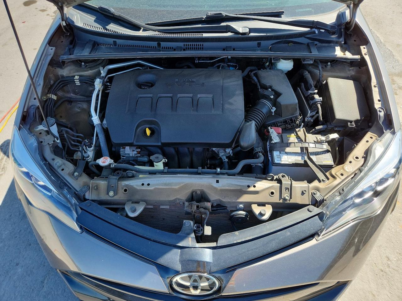 2017 TOYOTA COROLLA XLE photo 31