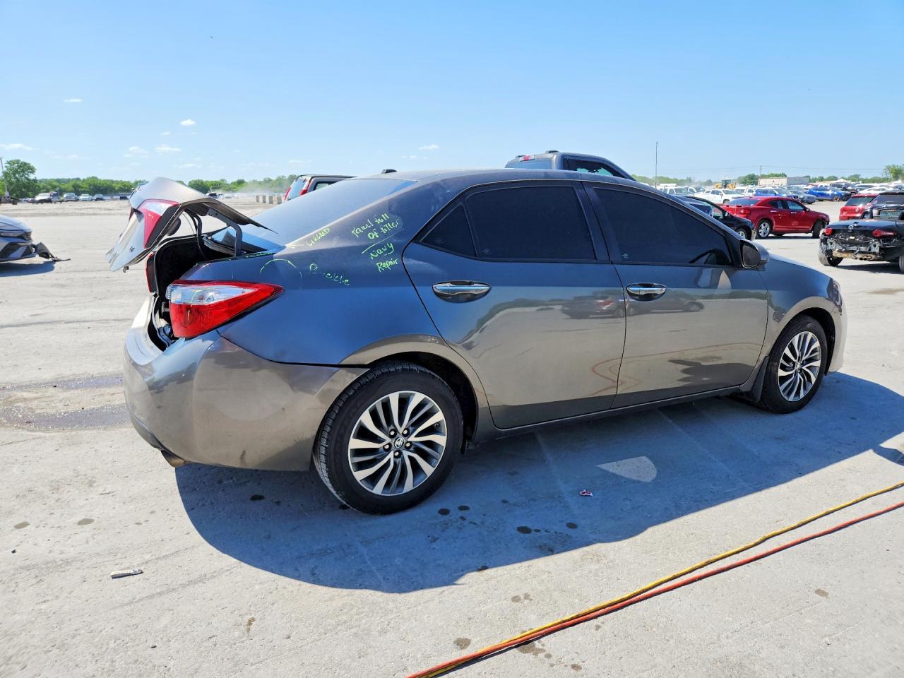2017 TOYOTA COROLLA XLE photo 7