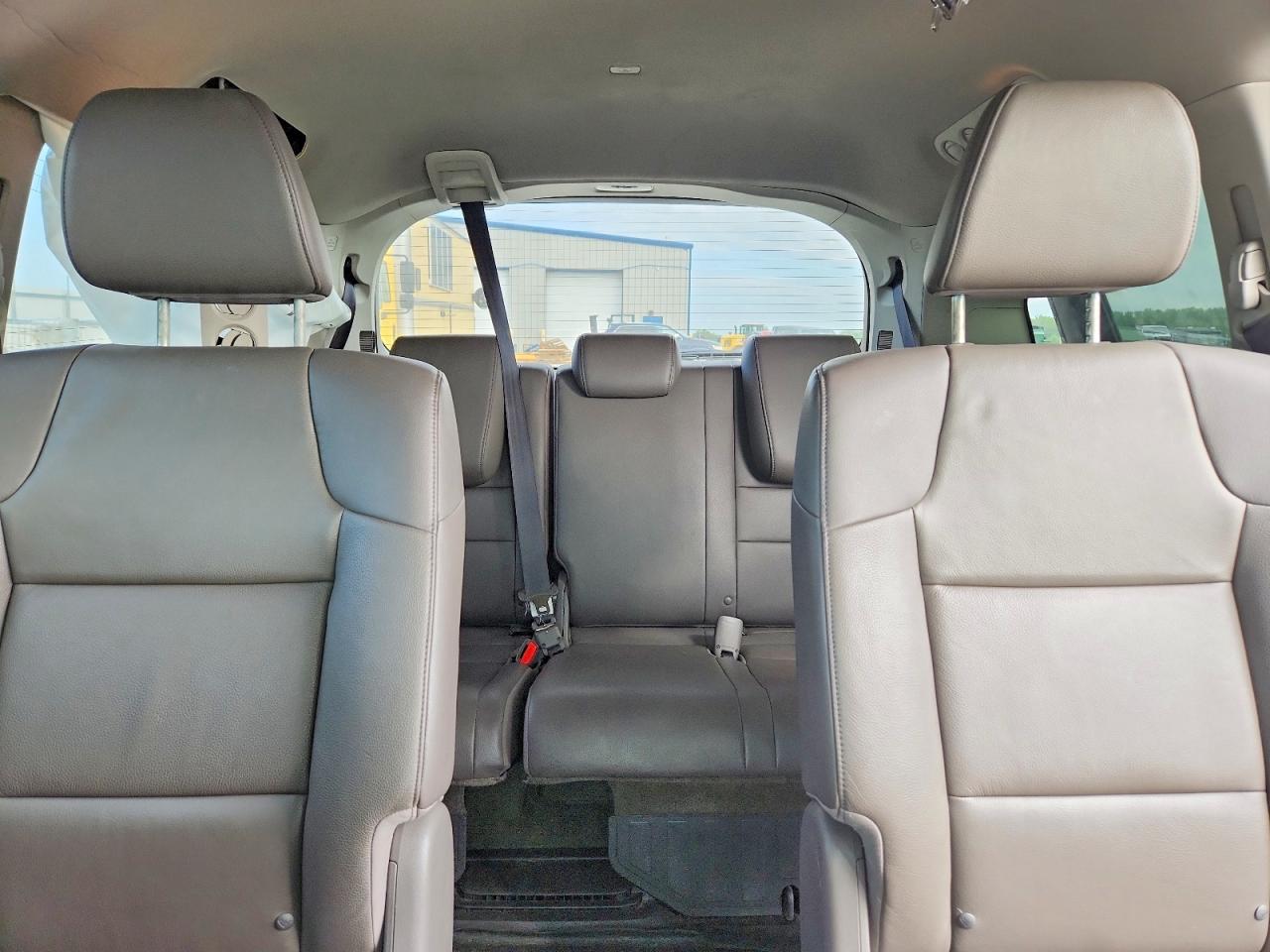 2016 HONDA ODYSSEY EXL photo 19