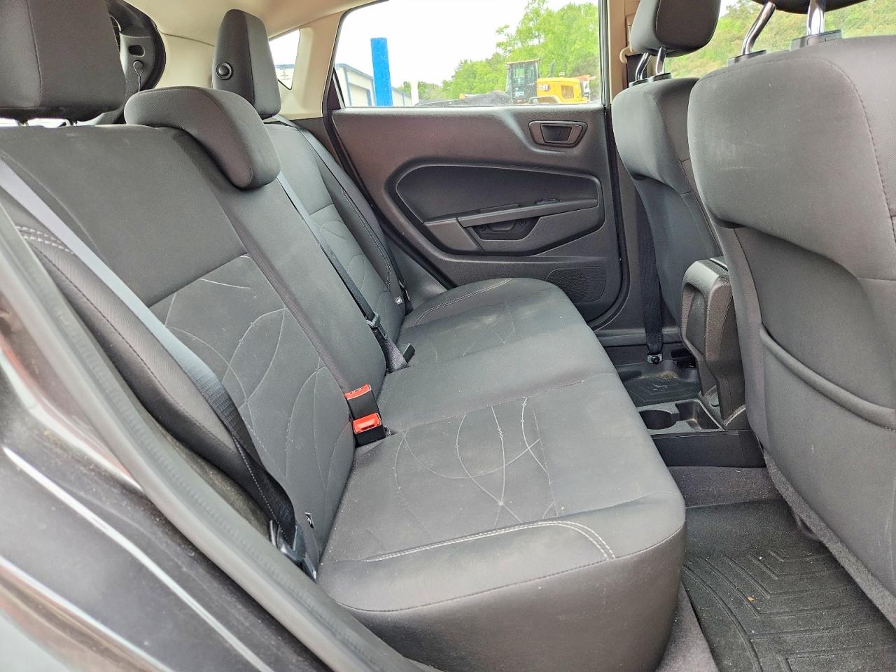 2019 FORD FIESTA SE photo 28