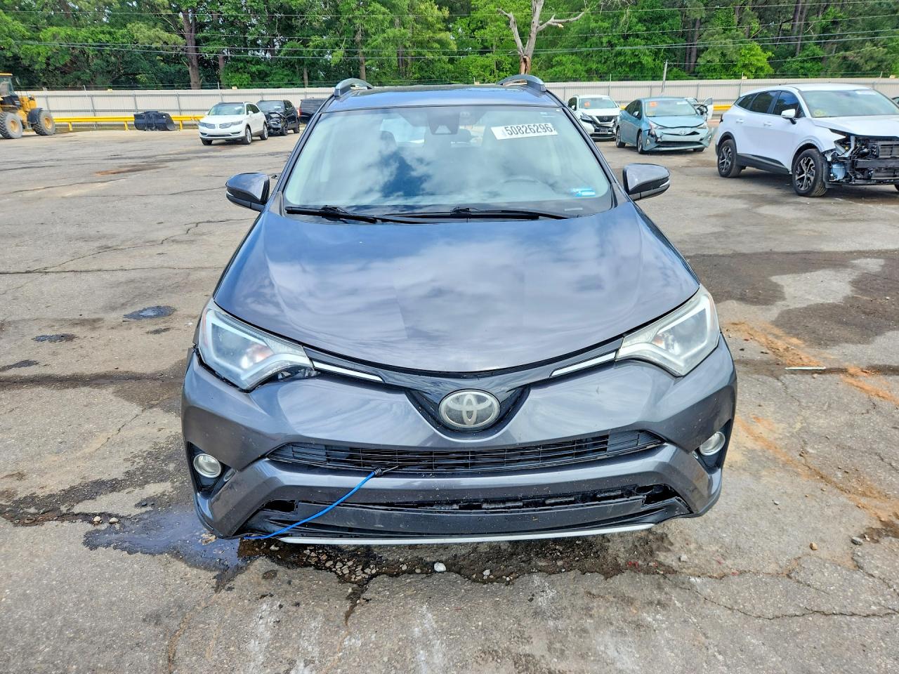 2018 TOYOTA RAV4 XLE photo 9
