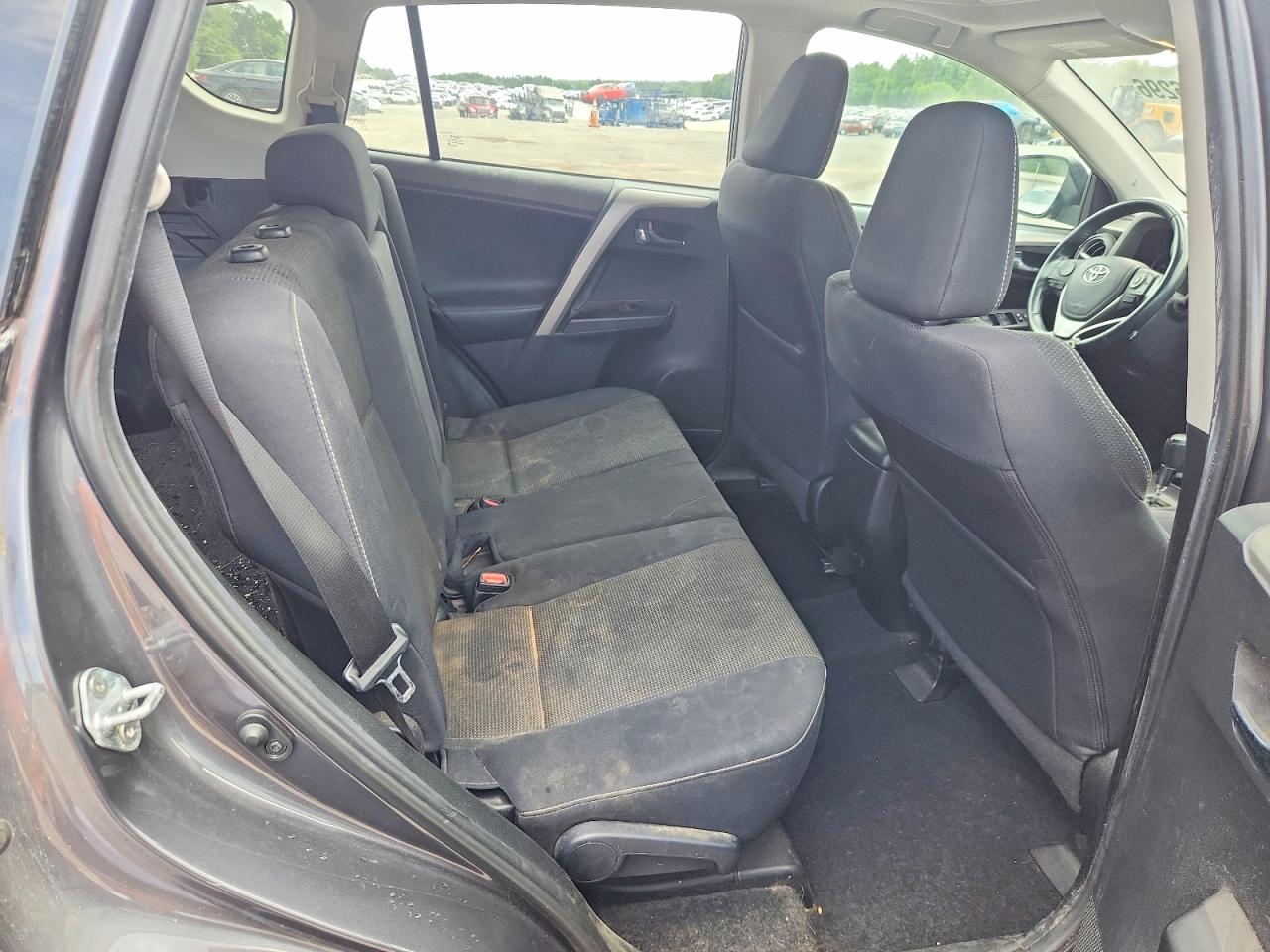 2018 TOYOTA RAV4 XLE photo 21