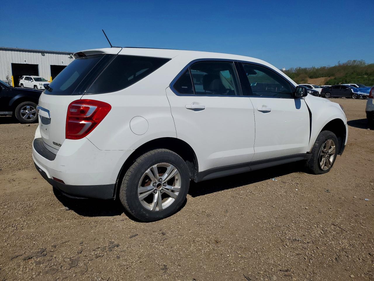 2016 CHEVROLET EQUINOX LS photo 5