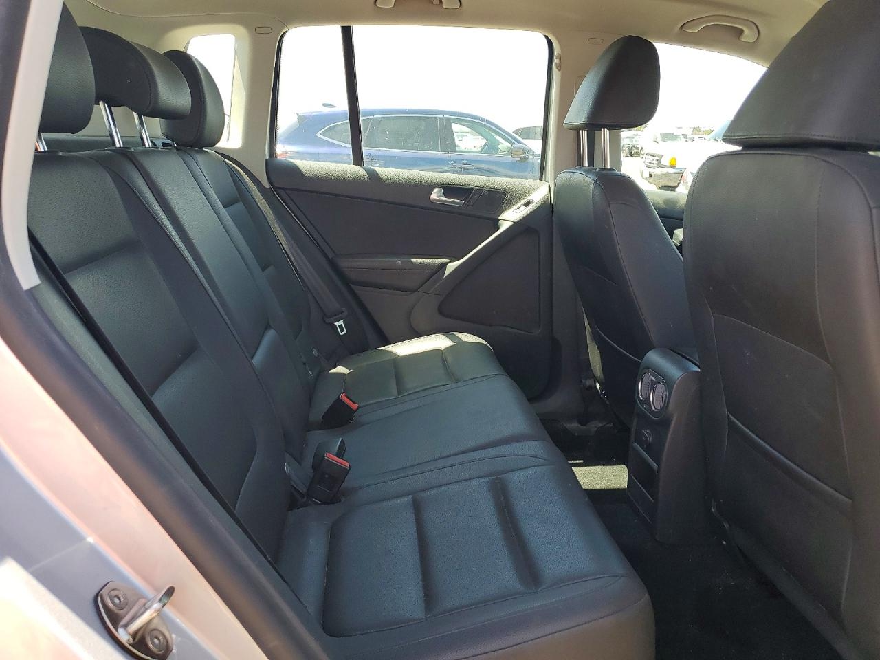 2017 VOLKSWAGEN TIGUAN S photo 21