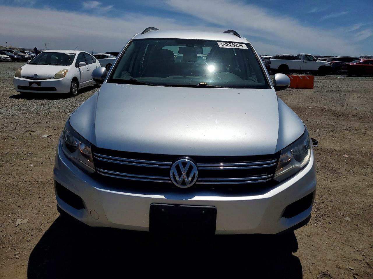 2017 VOLKSWAGEN TIGUAN S photo 9