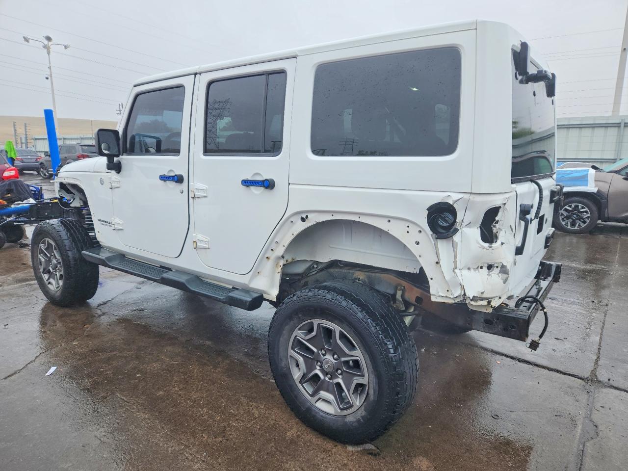 2012 JEEP WRANGLER UNLIMITED SAHARA photo 4