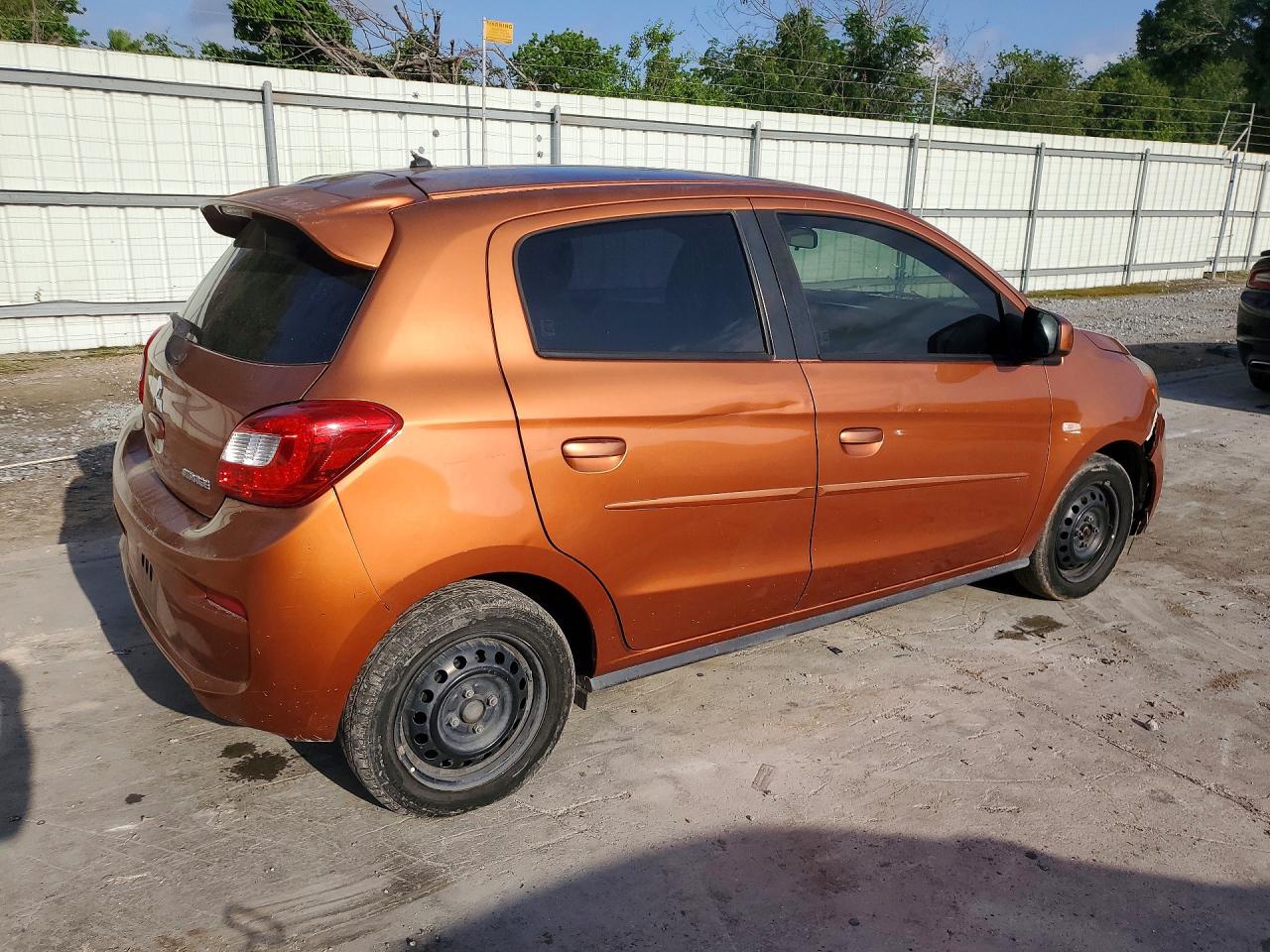 2017 MITSUBISHI MIRAGE photo 3