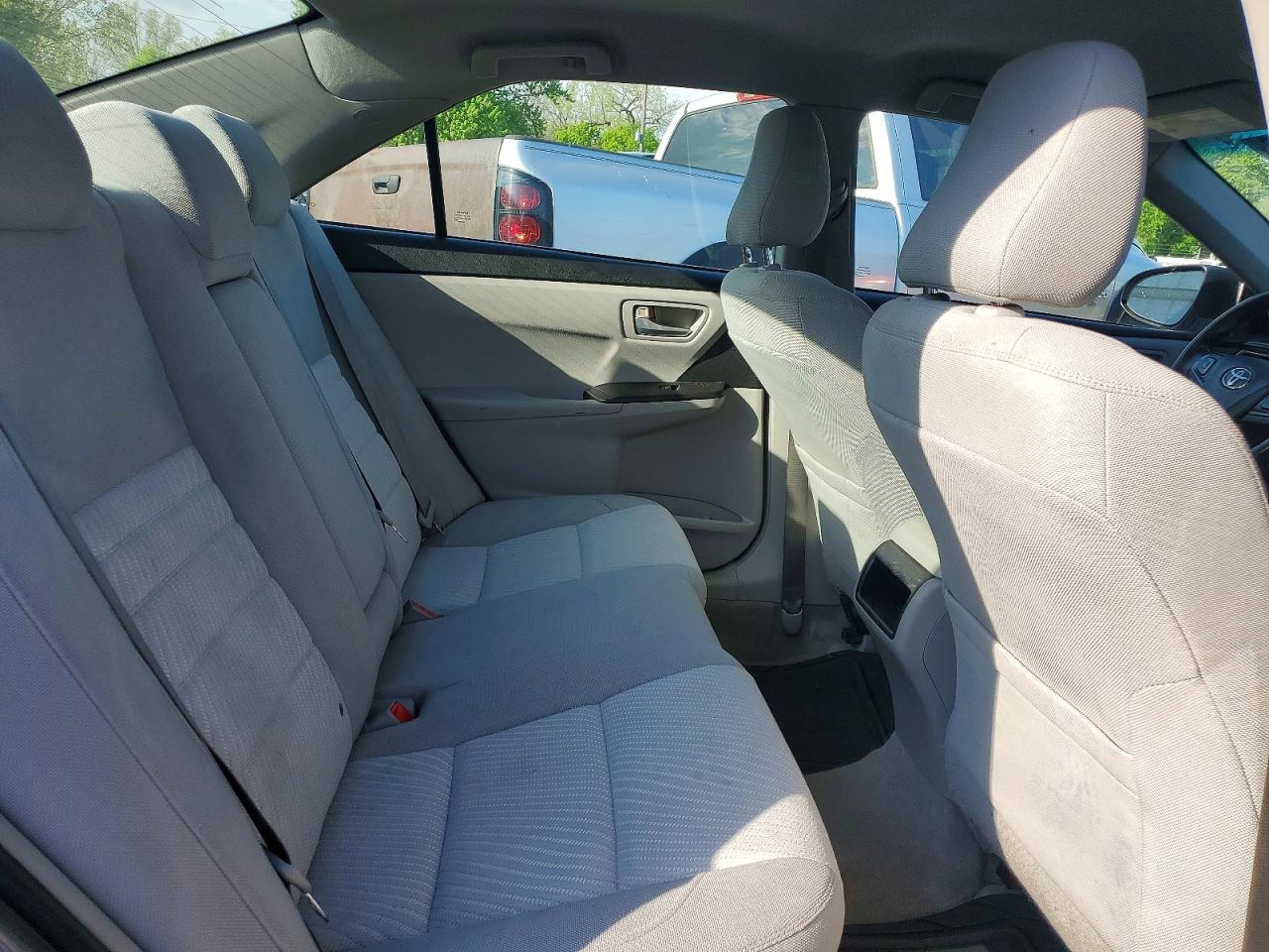 2016 TOYOTA CAMRY LE photo 37
