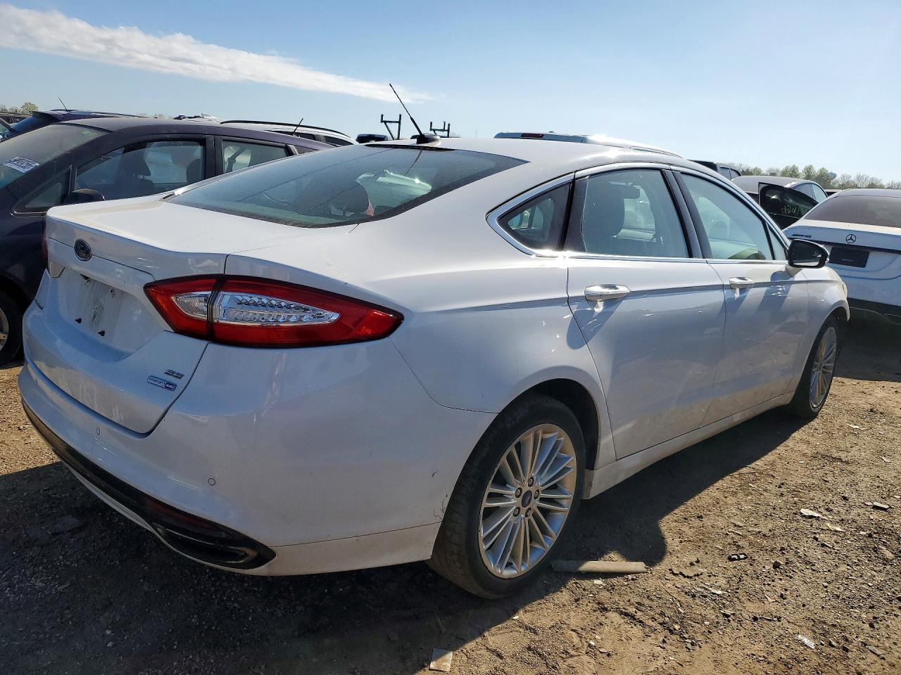 2015 FORD FUSION SE photo 7