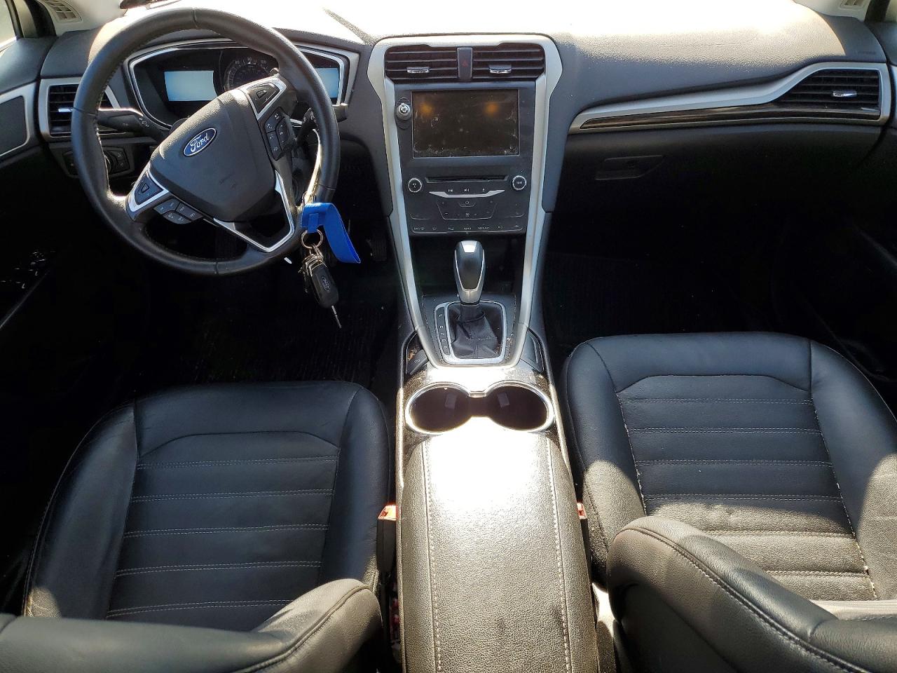 2015 FORD FUSION SE photo 22