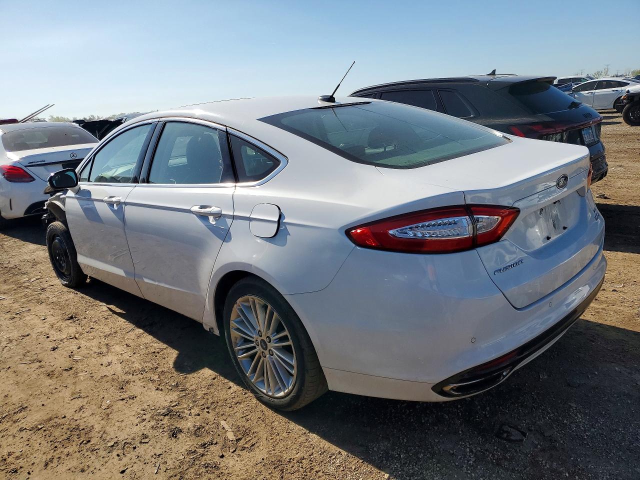 2015 FORD FUSION SE photo 4