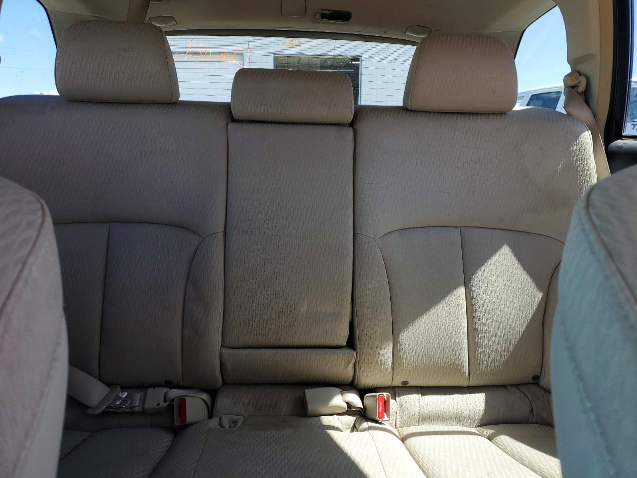 2011 SUBARU OUTBACK 2.5I PREMIUM photo 10