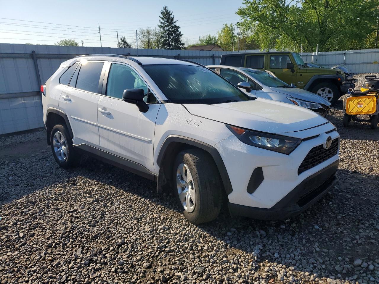 2021 TOYOTA RAV4 LE photo 7