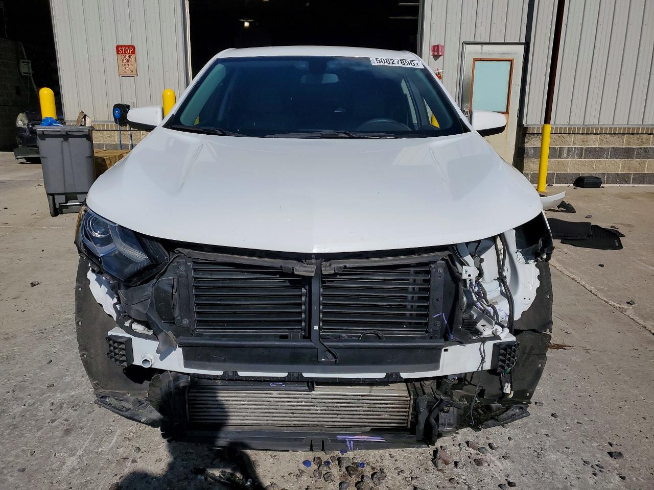 2019 CHEVROLET EQUINOX LT photo 13