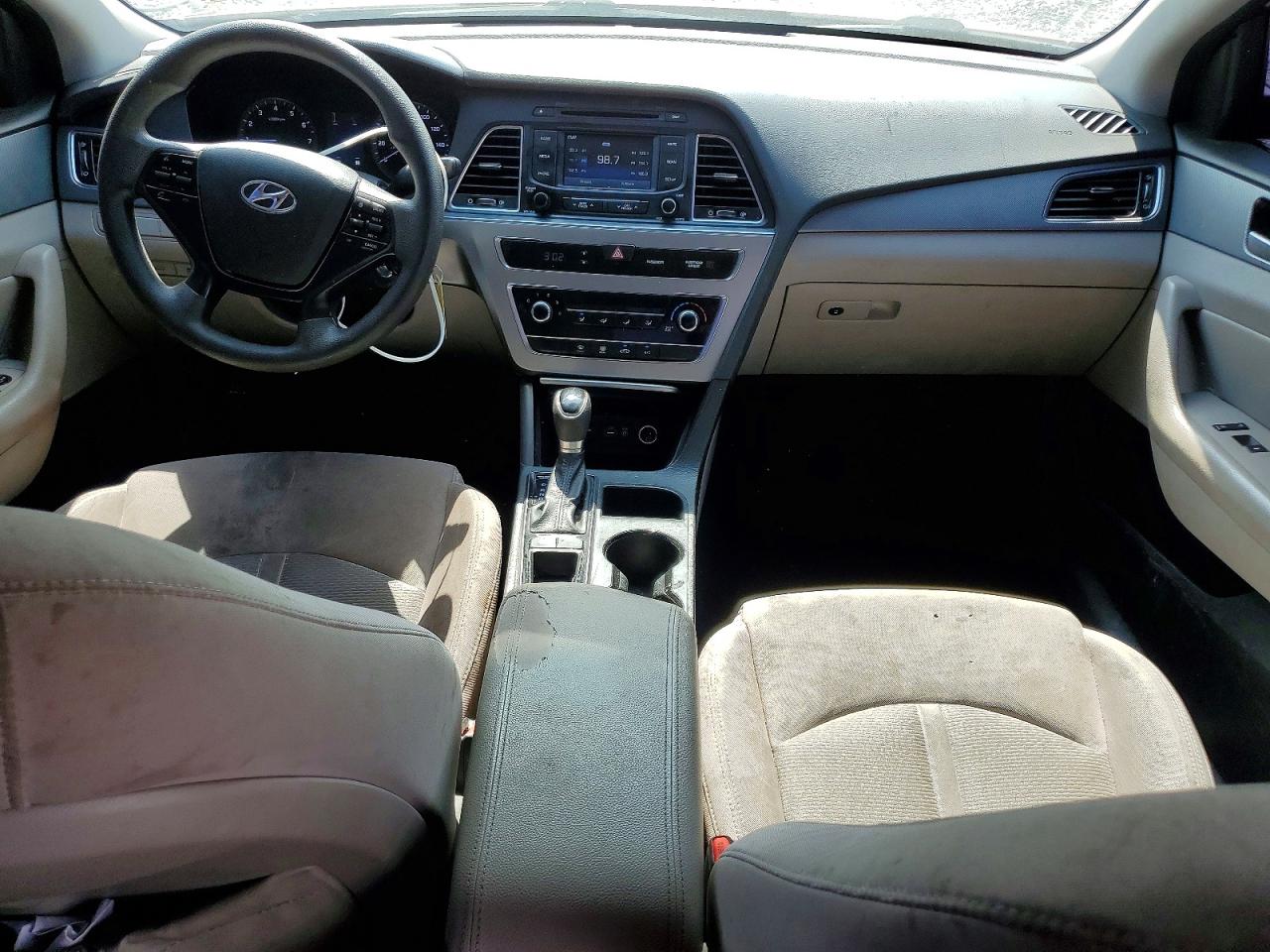 2015 HYUNDAI SONATA SE photo 22