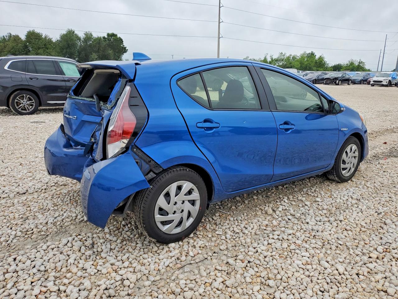 2015 TOYOTA PRIUS C TWO photo 5