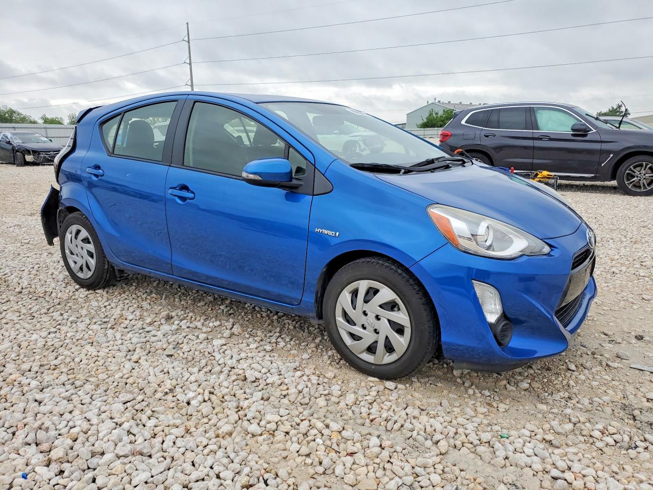2015 TOYOTA PRIUS C TWO photo 7