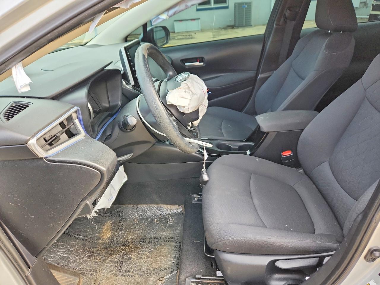 2020 TOYOTA COROLLA LE photo 19