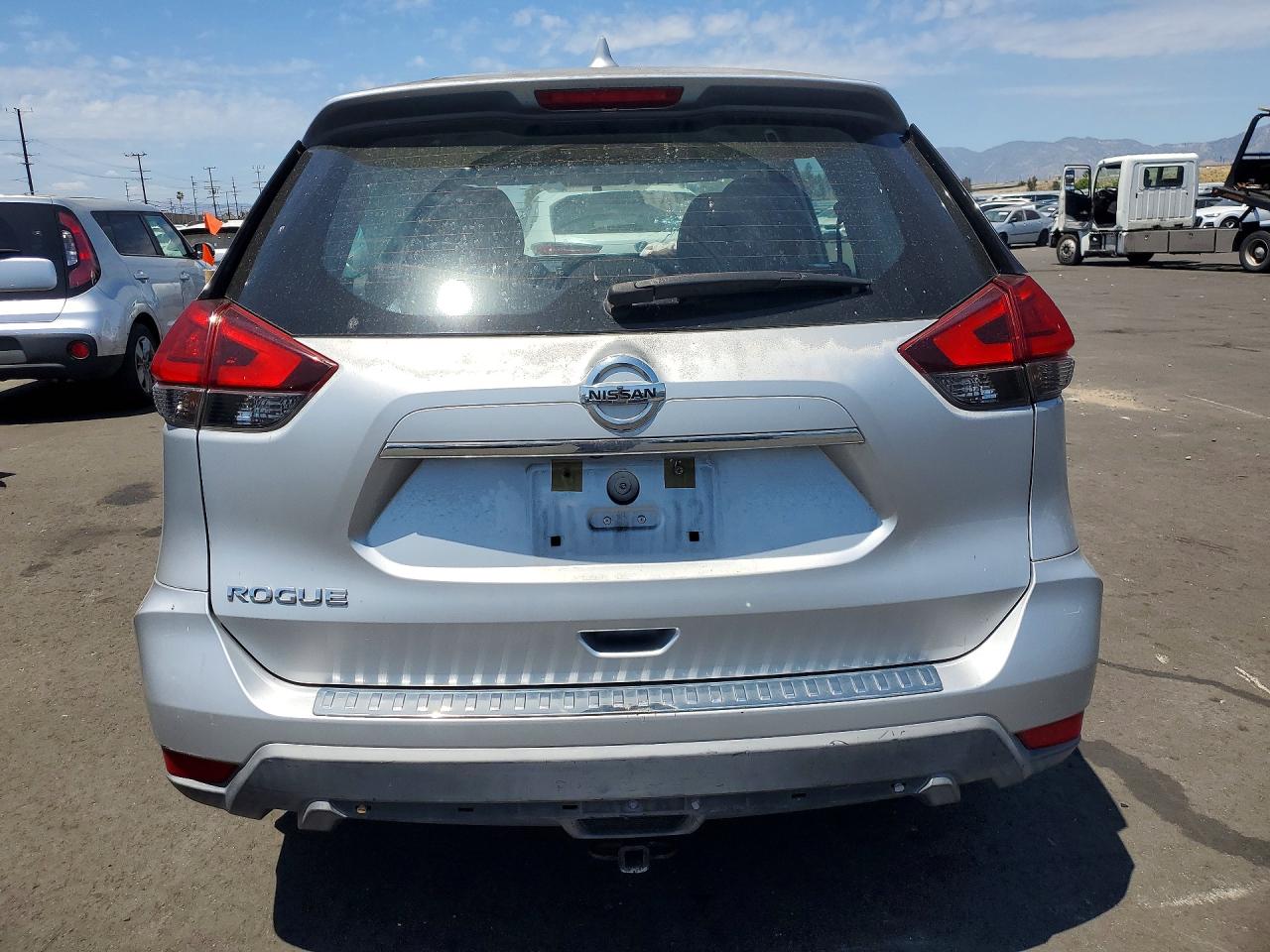 2017 NISSAN ROGUE S photo 11