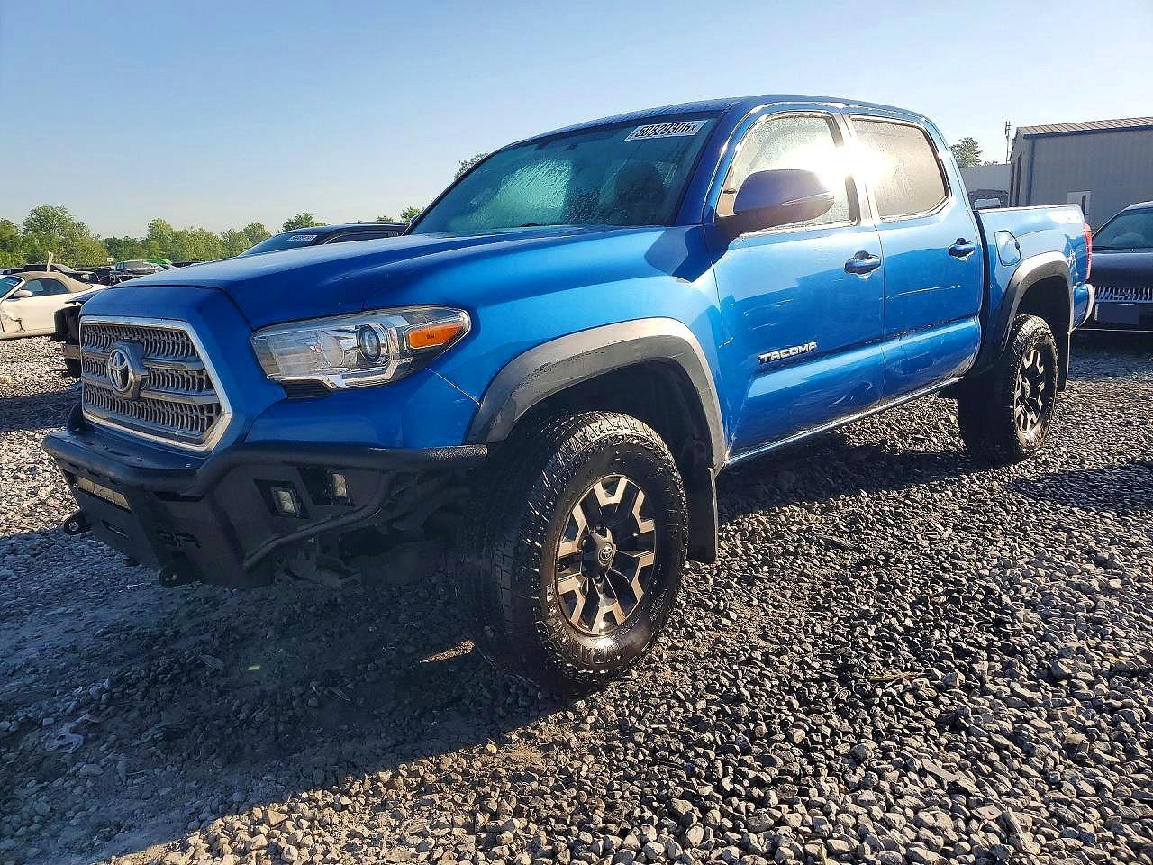 2017 TOYOTA TACOMA