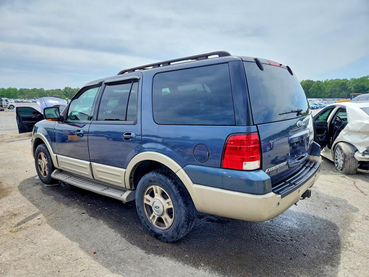2005 FORD EXPEDITION EDDIE BAUER photo 3