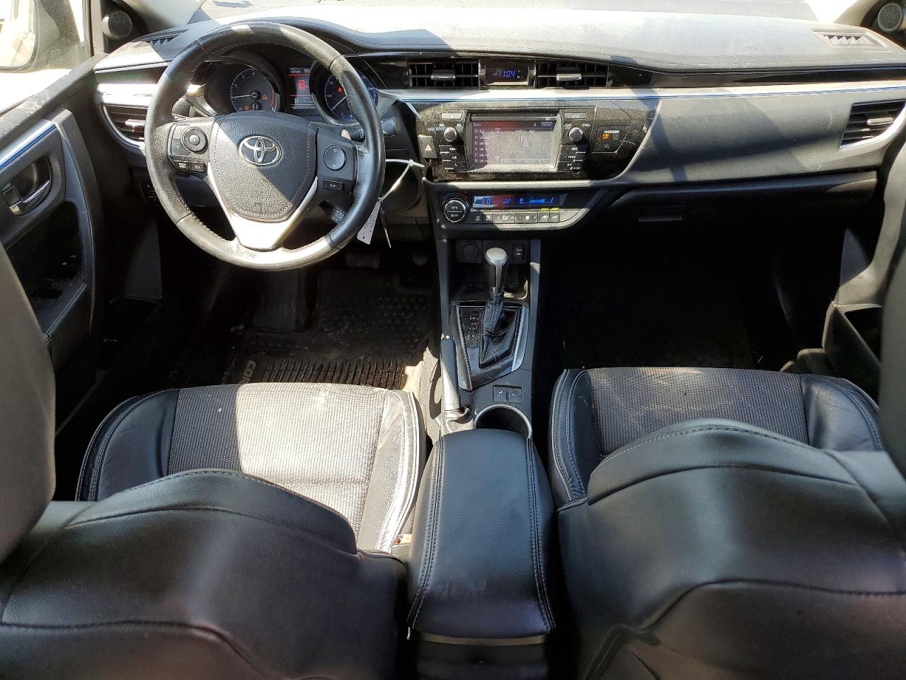 2016 TOYOTA COROLLA S PLUS photo 8
