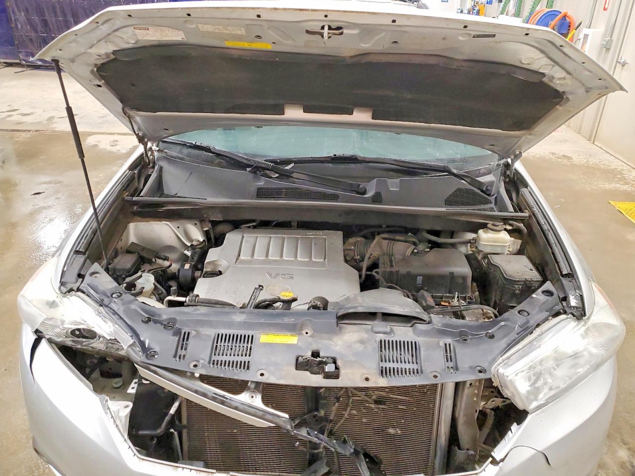 2011 TOYOTA HIGHLANDER SE photo 34
