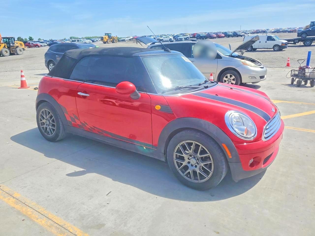 2010 MINI COOPER photo 7